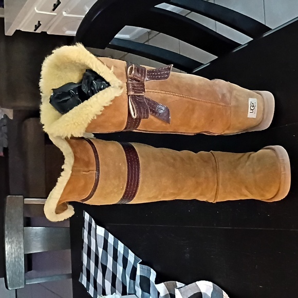 UGG Shoes - UGG GENEVIEVE BOWTRIMMED SUEDE BOOTS